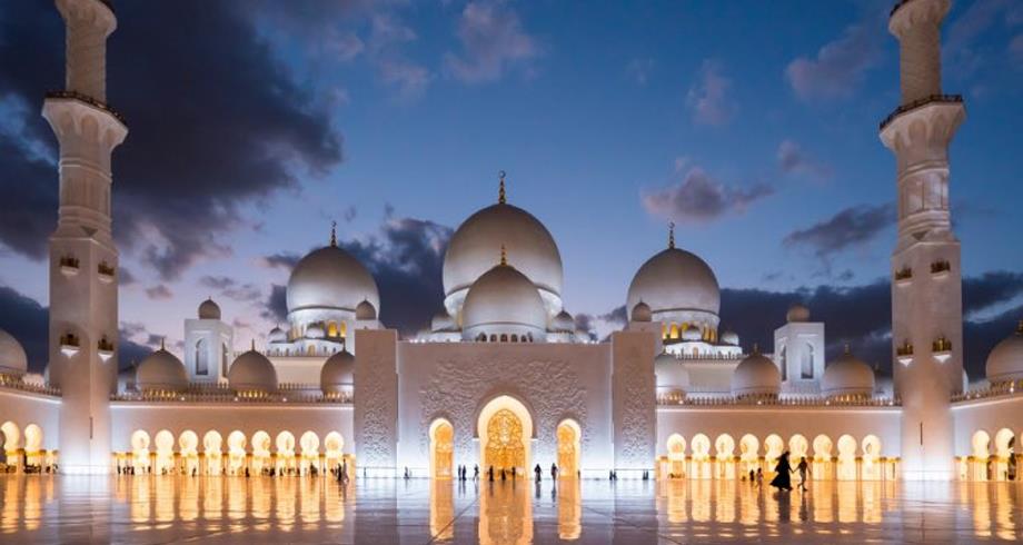 الإمارات تعلن الثلاثاء أول أيام شهر رمضان المبارك