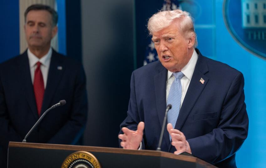 Les Etats-Unis envisagent de nouvelles discussions avec l'Iran au Pakistan, annonce Trump