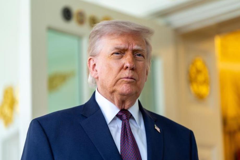 Trump annonce que l'Iran a accepté de céder son uranium enrichi