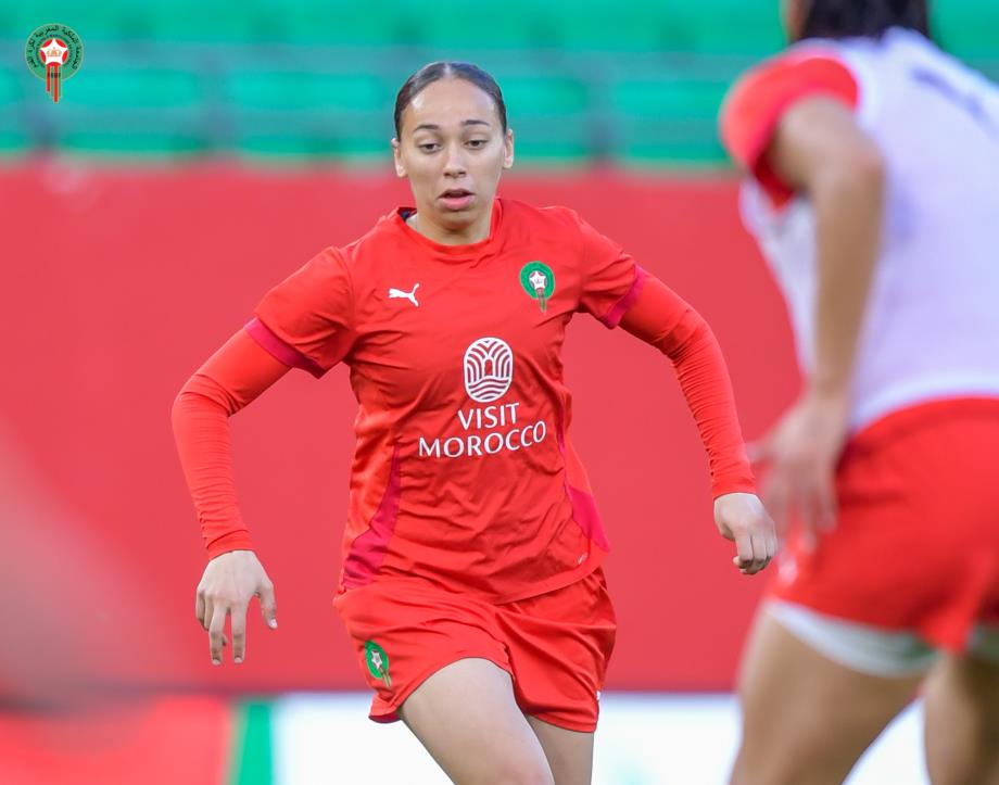 فيديو .. المنتخب الوطني النسوي ينهي استعداداته للقاء مالي فيديو .. المنتخب الوطني النسوي ينهي استعداداته للقاء مالي