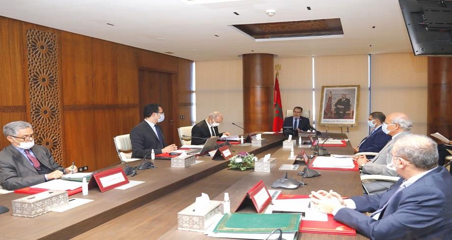 Mise en œuvre du caractère officiel de la langue amazighe: le chef du gouvernement appelle à accélérer les projets stratégiques prioritaires