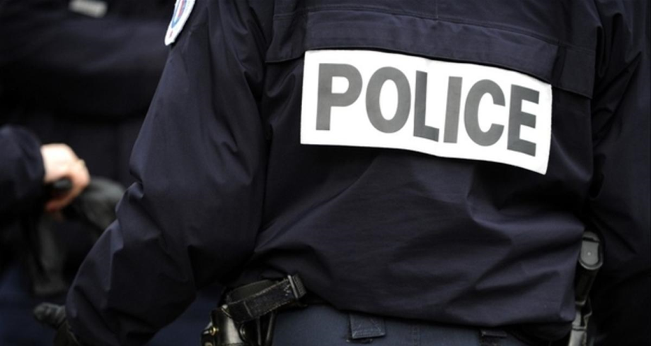 قتل شرطية طعنا بالسكين في فرنسا وتوقيف المشتبه به