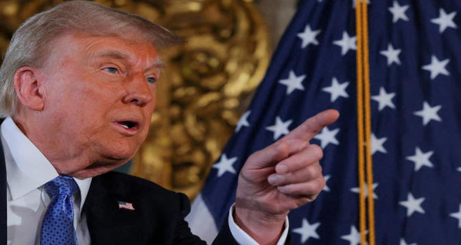 Trump évoque d'éventuelles nouvelles frappes contre l’Iran en l’absence d’un accord Trump évoque d'éventuelles nouvelles frappes contre l’Iran en l’absence d’un accord