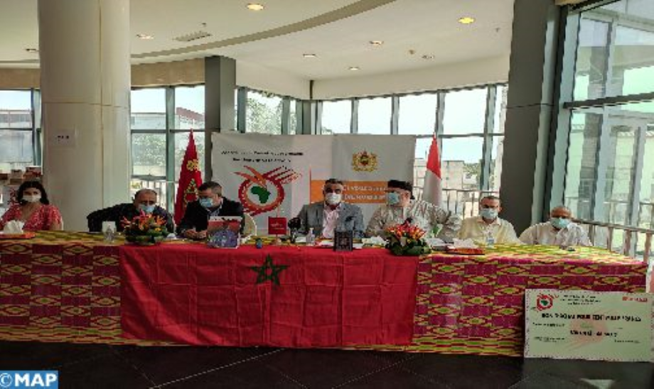كوت ديفوار: مساعدات غذائية لفائدة 103 أسرة مغربية وإيفوارية