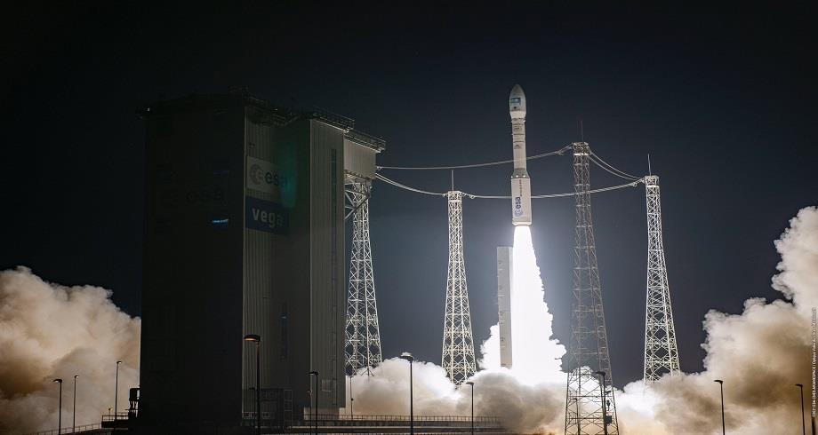 Décollage réussi de la fusée européenne Vega