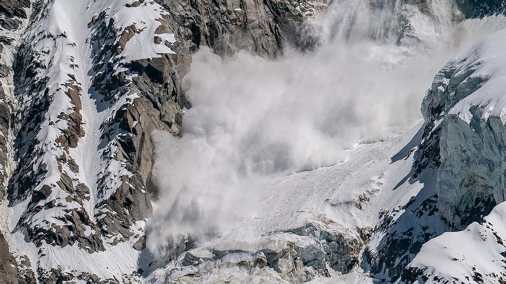 France: trois morts dans une avalanche dans les Hautes-Alpes