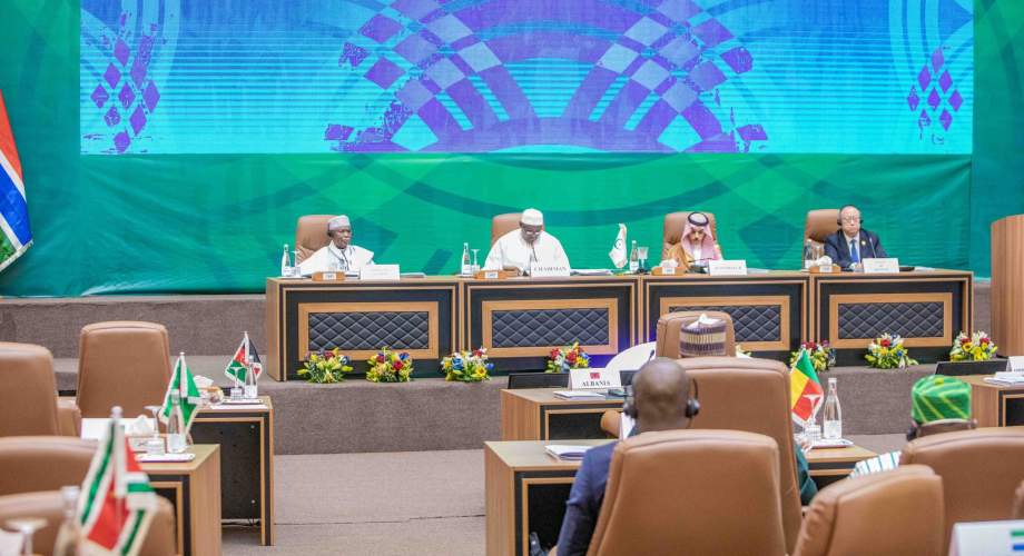 مؤتمر القمة الإسلامي في بانجول يشيد بدور جلالة الملك في دعم القضية الفلسطينية وحماية المقدسات الإسلامية في القدس الشريف