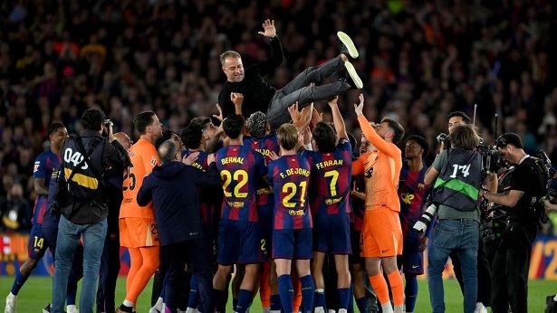 ماذا قال فليك بعد تتويج برشلونة بلقب الليغا؟