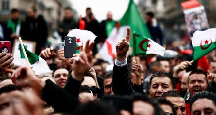 الجزائر.. قوات الأمن تمنع مجددا مسيرات "الحراك"
