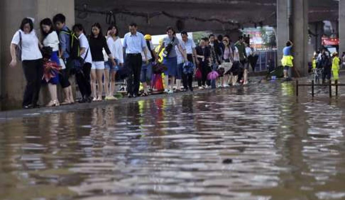 6 قتلى و218 مصابا إثر اجتياح إعصار لمدينة ووهان بوسط الصين