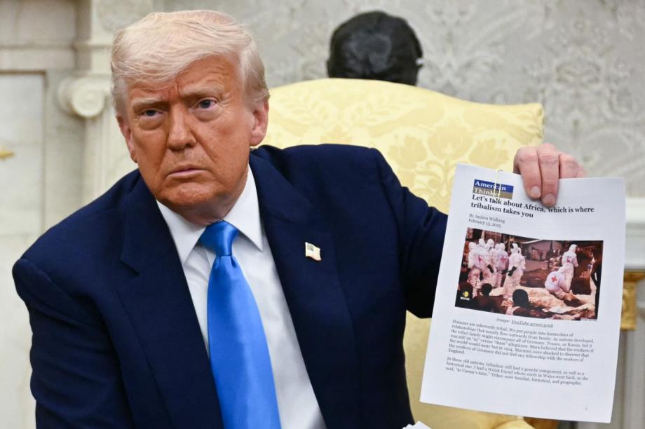 أمام نظيره الجنوب إفريقي.. ترامب يدين "الإبادة الجماعية" ضد الأقلية البيضاء