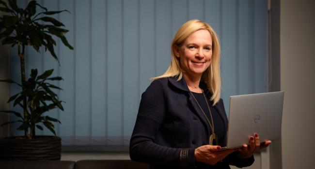 في سابقة من نوعها .. تعيين امرأة على رأس الاتحاد البلجيكي