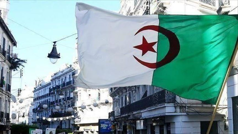 Algérie: un parti d'opposition qualifie de "simulacre" les prochaines élections locales