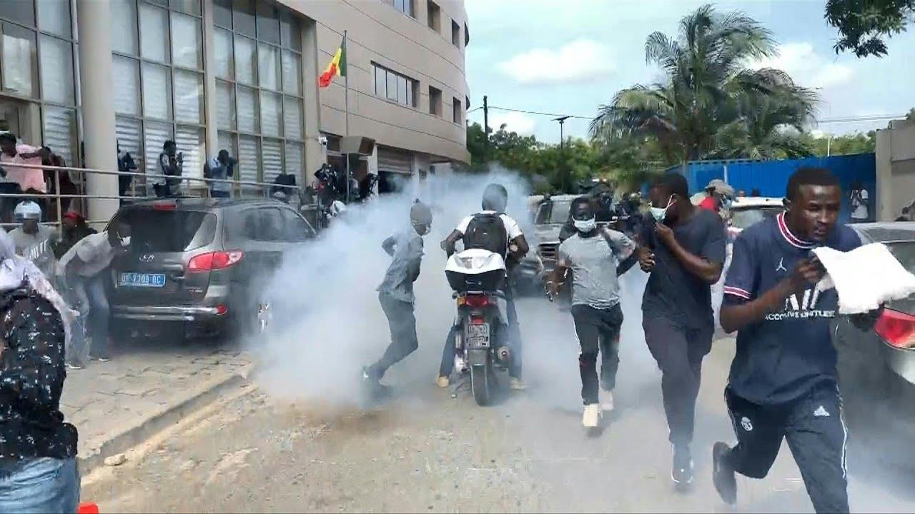 Heurts à Dakar entre partisans de Sonko et forces de l'ordre : "la situation est sous contrôle sur toute l’étendue du territoire"