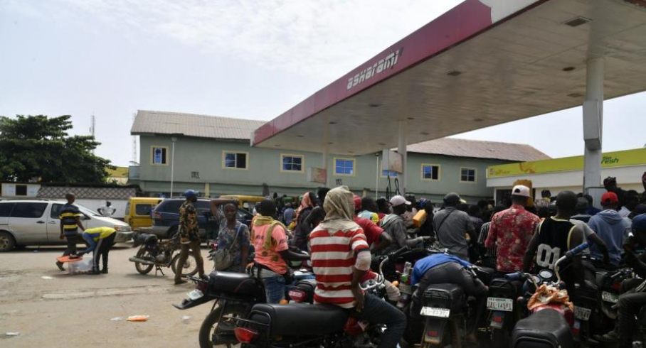 Nigeria : Les prix à la pompe ont triplé avec l'annonce de la fin des subventions