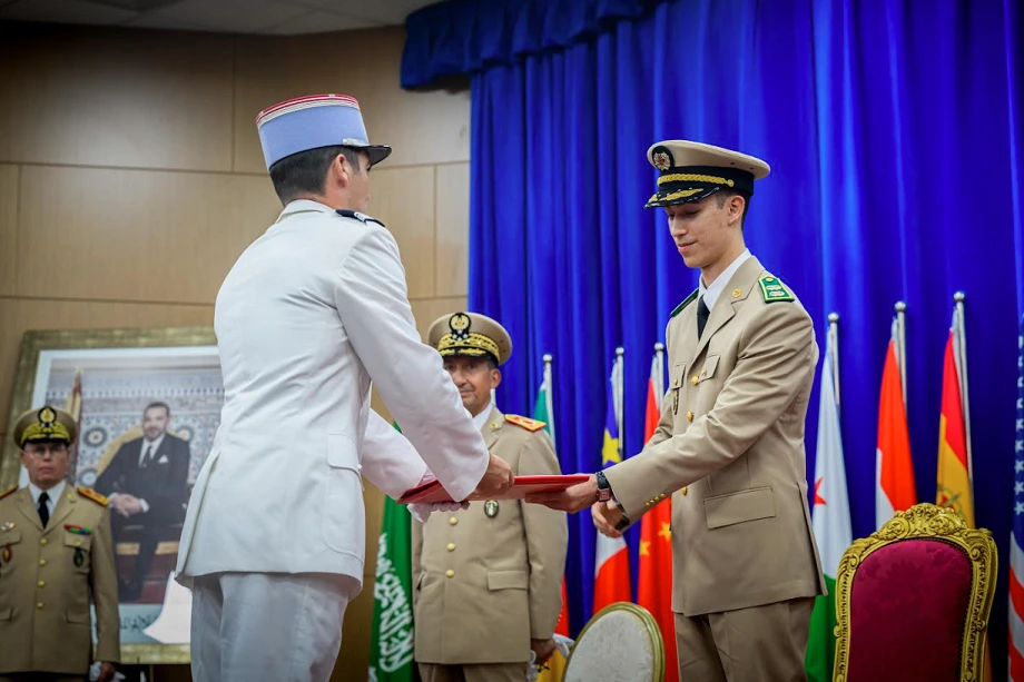 SAR le Prince Héritier Moulay El Hassan préside à Kénitra la cérémonie de sortie de 2 promotions du CREMS