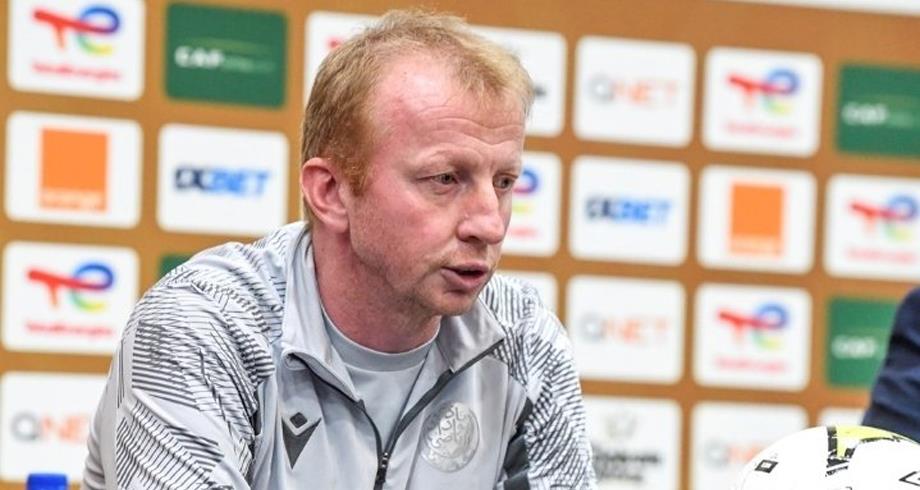 فاندنبروك مدرب الوداد يقدم مبررات الهزيمة أمام الأهلي