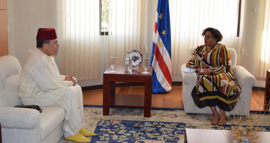 وفد عن مؤسسة محمد السادس للعلماء الأفارقة يتباحث ببرايا مع وزيرة الصحة للرأس الأخضر