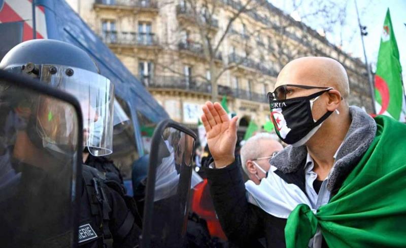 تحالف سياسي ضد القمع في الجزائر