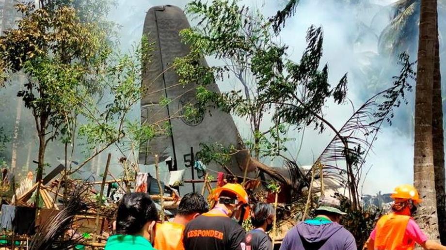 ارتفاع حصيلة ضحايا تحطم طائرة عسكرية في الفلبين إلى 50 قتيلا