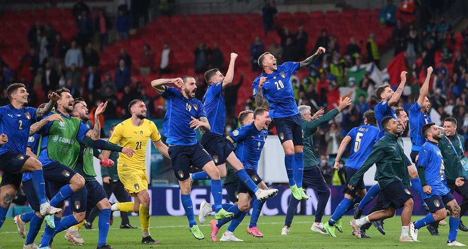 الصحافة الإيطالية تشيد بإنجاز المنتخب "أمسية ساحرة، نحن في النهائي"