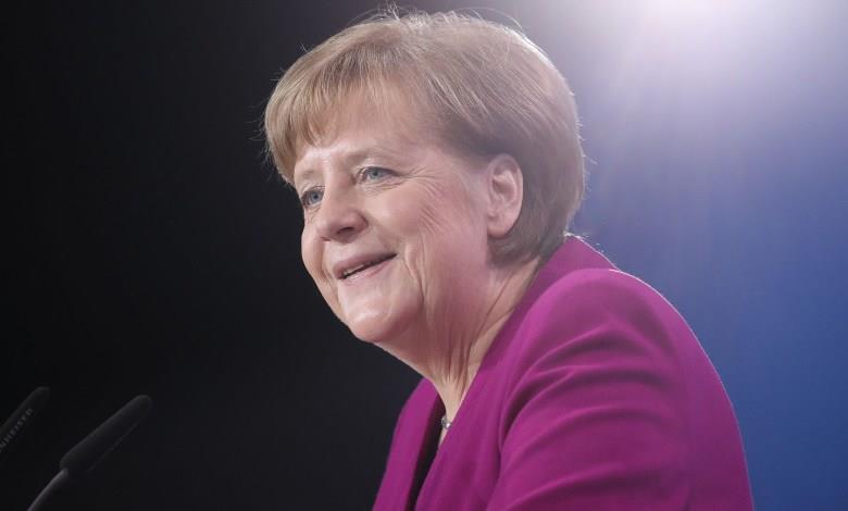 ميركل: "ألمانيا لا تنوي جعل التلقيح إلزاميا"