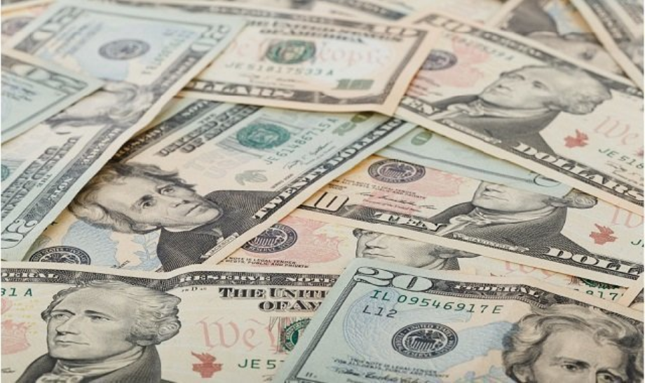 Le dollar s’apprécie fortement face au dirham