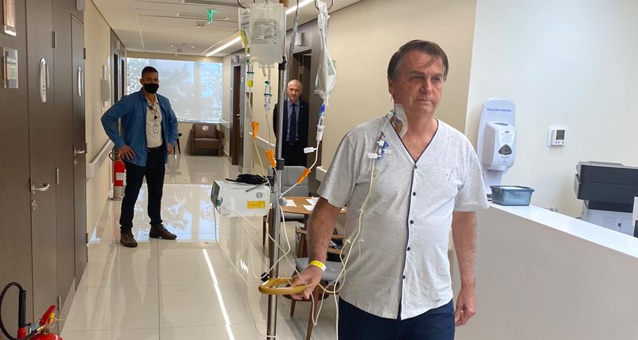 بولسونارو يغادر المستشفى بعد علاج لأربعة أيام