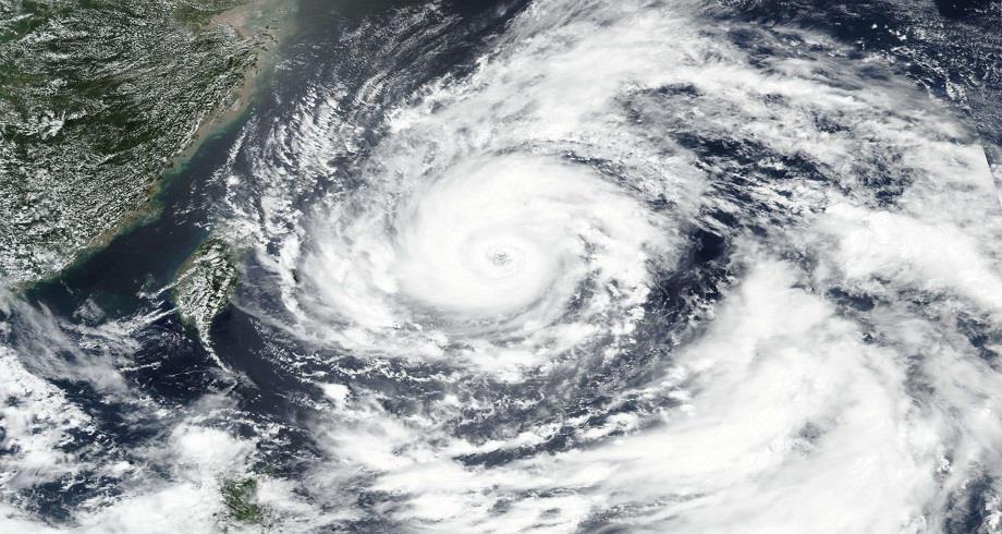 الصين .. إعصار "إن- فا" يضرب المناطق الساحلية بمقاطعتي تشجيانغ وفوجيان