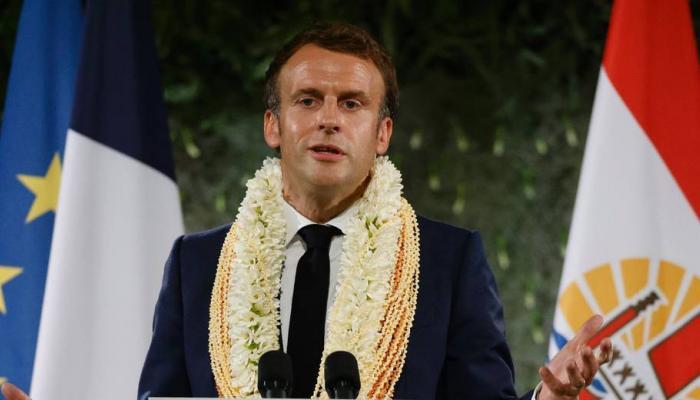 Essais nucléaires : Macron reconnaît "une dette" de l'Etat envers la Polynésie française