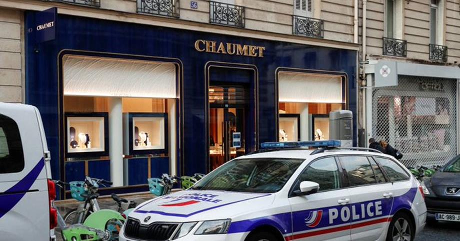 سرقة حلي بقيمة تصل إلى 3 ملايين يورو خلال سطو مسلح لمحل مجوهرات باريسي