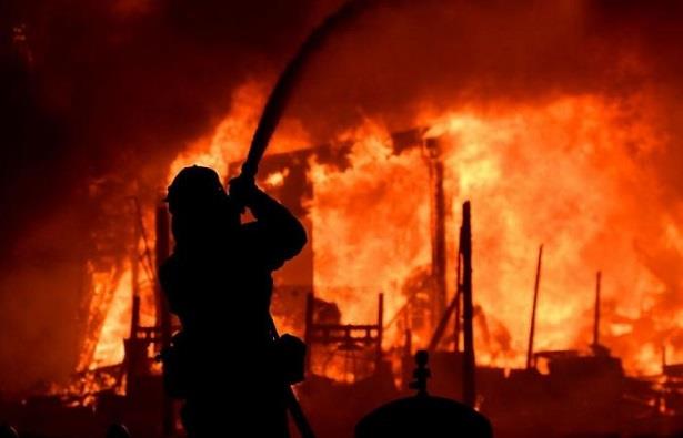 اندلاع 800 حريق في إيطاليا خلال 24 ساعة