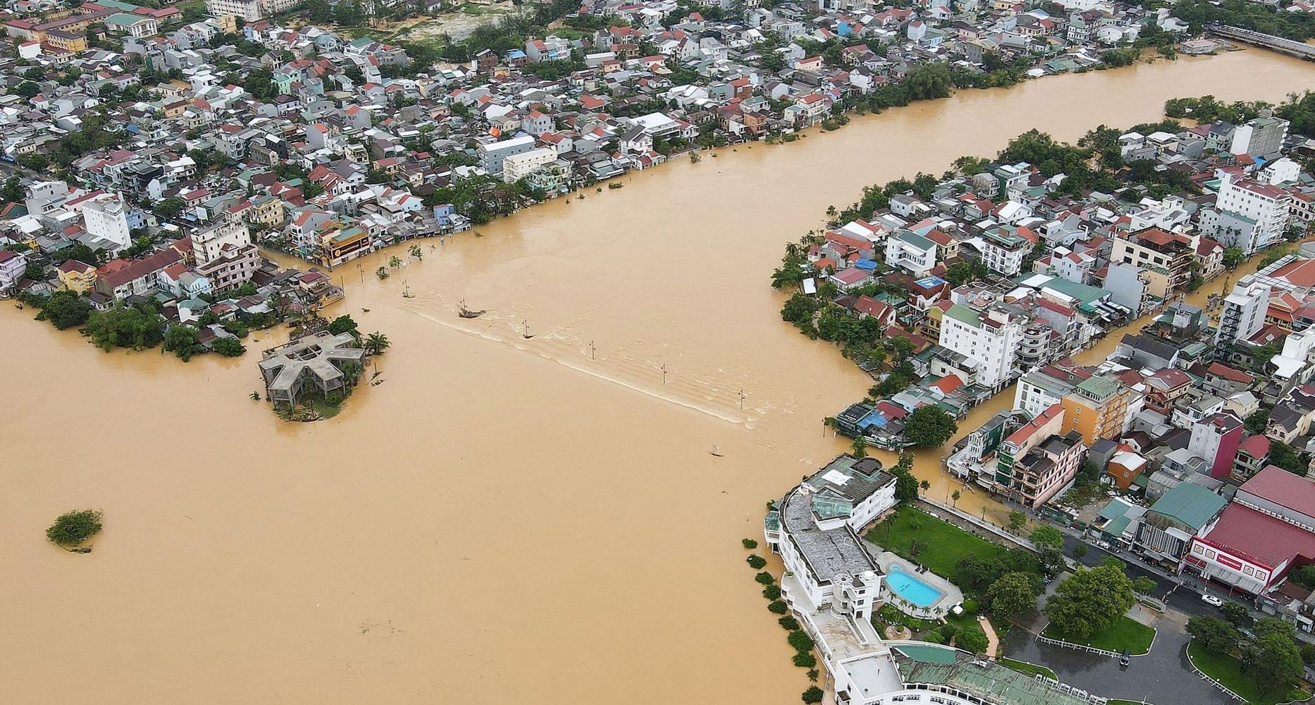 Le bilan des inondations au Vietnam grimpe à 10 morts