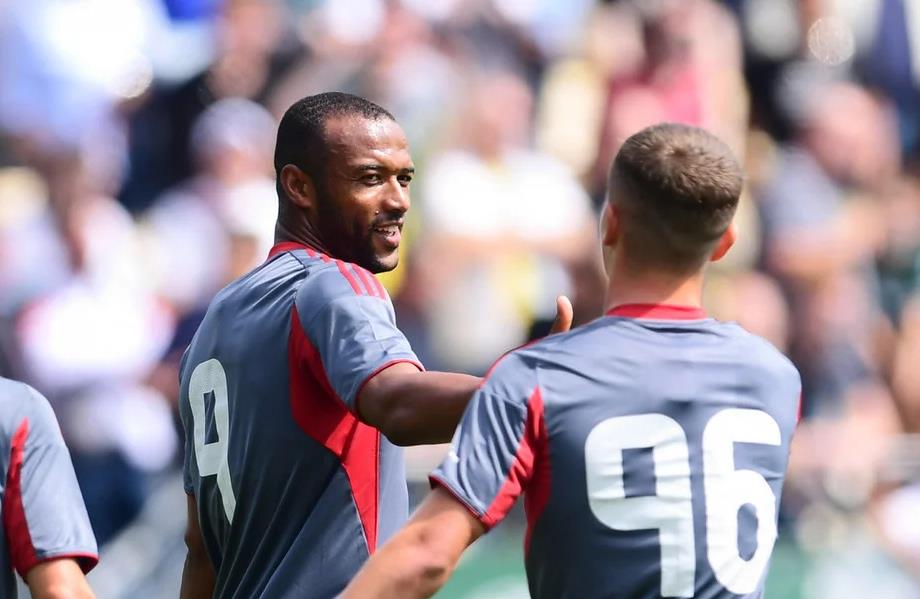 Ayoub El Kaabi brille en amical avec un hat-trick contre Den Haag