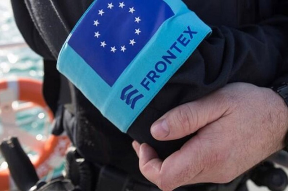 Trafic de migrants: L'agence européenne Frontex va déployer à partir du 1er décembre un avion au-dessus de la Manche