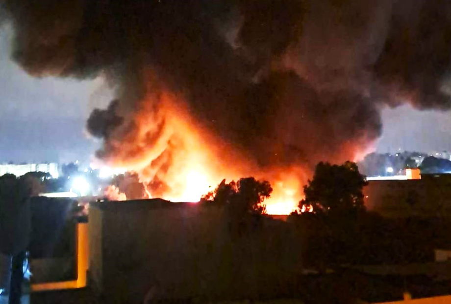 القنيطرة.. اندلاع حريق بـ "جوطية ابن عباد" يخلف خسائر مادية