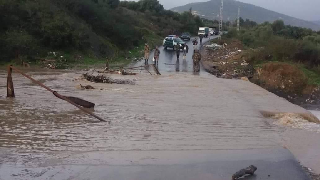 العثور على جثث ثلاثة أشخاص جرفتهم فيضانات في الجزائر