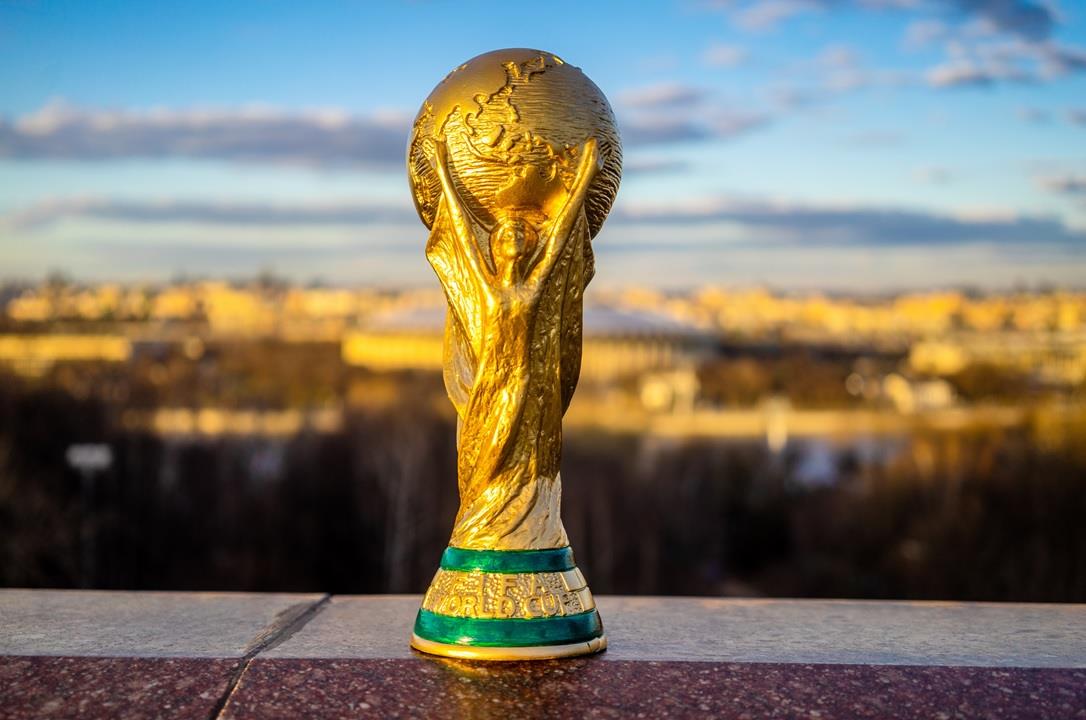 رئيس الاتحاد الأوروبي لكرة القدم يعارض إقامة كأس العالم كل عامين
