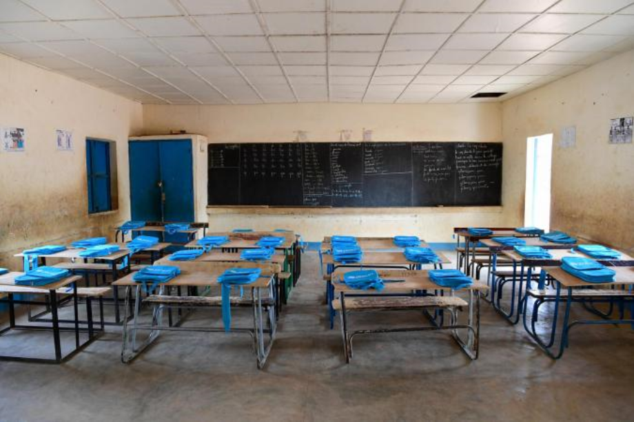 Pandémie: Quelque 77 millions d'élèves privés d'écoles