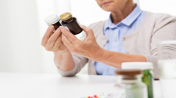 دراسة: الفيتامينات المتنوعة قد تقي من التدهور المعرفي لدى كبار السن