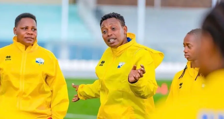 وصفت لاعبات غانا بـ"الرجال" .. توقيف مدربة سيدات منتخب رواندا