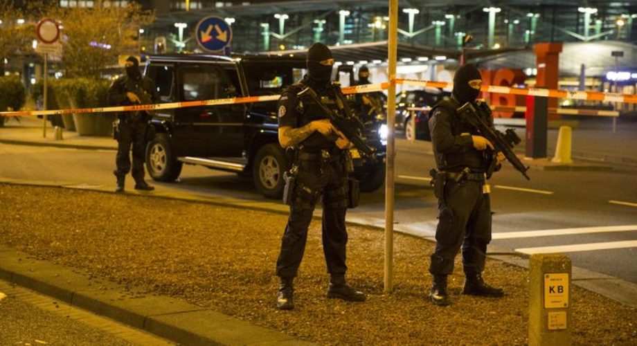 هولندا.. إيقاف 9 أشخاص للاشتباه في تخطيطهم لعمل إرهابي