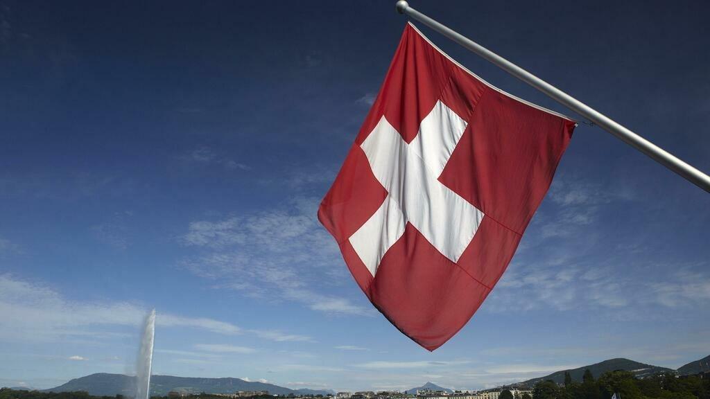 Les Suisses votent en faveur de l'allongement de l'âge de la retraite des femmes à 65 ans
