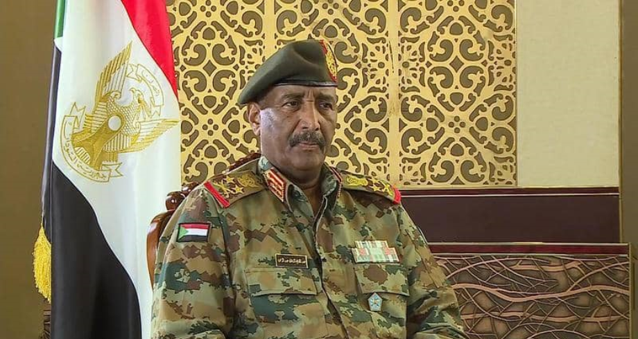 البرهان يجدد التزامه بحماية الانتقال السلمي للسلطة في السودان