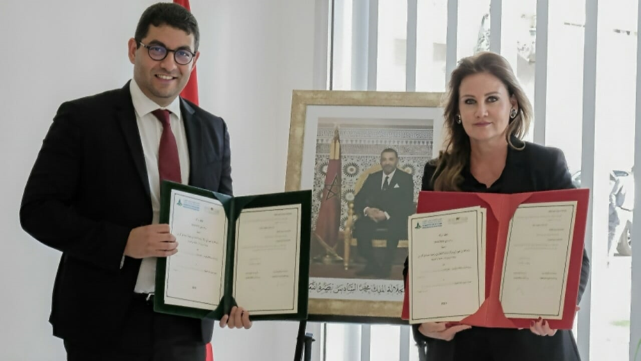 La Princesse Lalla Zineb préside la cérémonie de signature d'une convention de partenariat pour l'équipement de centres d'accueil pour les enfants