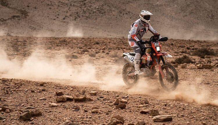 المغربي أمين الشيكر يعزز تصدره للترتيب العام في فئة الدراجات النارية "رالي 3"