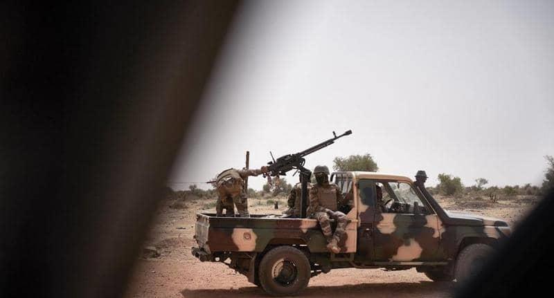 مالي: الجيش يقول إنه عاقب مرتكبي تعذيب المدنيين