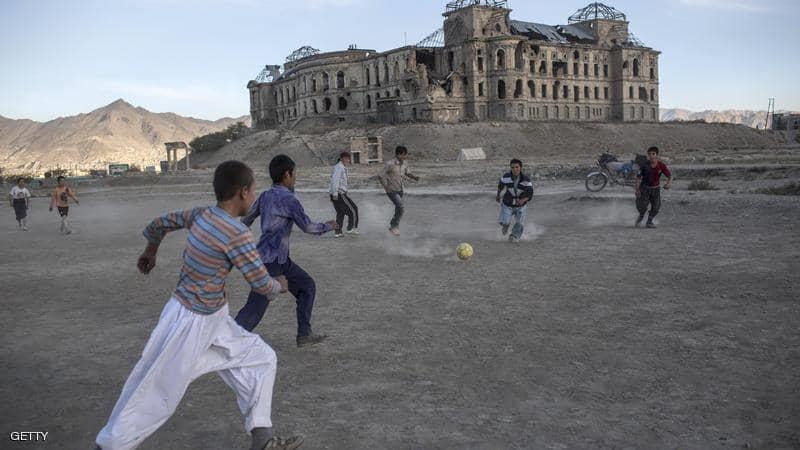 ال"فيفا" .. إجلاء ما يقرب من مائة لاعب ولاعبة كرة قدم من أفغانستان