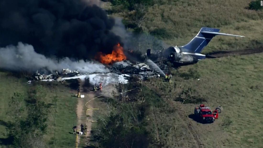 تحطّم طائرة مدنية لدى إقلاعها في تكساس ونجاة كل ركابها