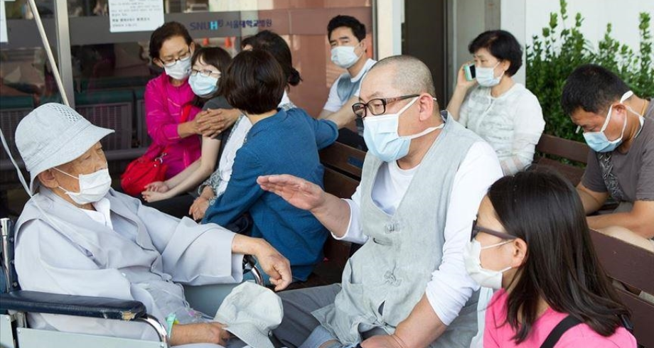 كوريا الجنوبية .. حالات الإصابة اليومية بكوفيد-19 تتجاوز حاجز 7000